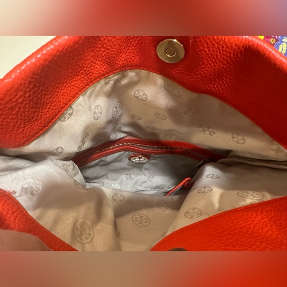 TORY BURCH Amanda Fold Over Bag EUC - Picture 6 of 11